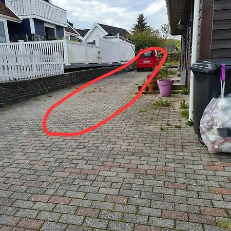 펜션 Comfortable House With Balcony&terrace And View Kopervik