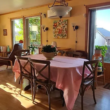 Comfortable House With Balcony&terrace And View 펜션 *