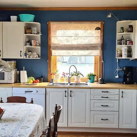 Comfortable House With Balcony&terrace And View 펜션 *