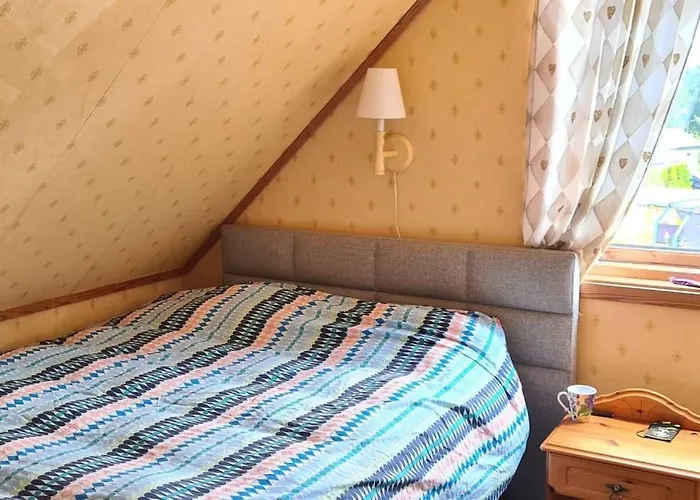 Comfortable House With Balcony&terrace And View 펜션 Kopervik