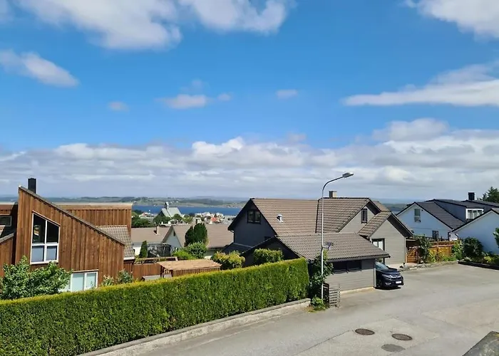 Comfortable House With Balcony&terrace And View Dom wakacyjny *